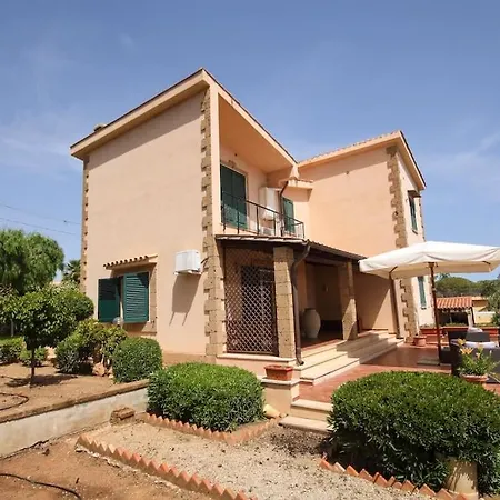 Il Geco Con Piscina Ad Villa