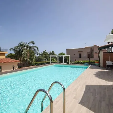 Villa Il Geco Con Piscina Ad Altavilla Milicia